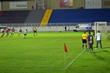 Mário César empatou para o Patrocinense contra o Boa Esporte (Foto: Maria Cláudia Bonutti / EPTV)